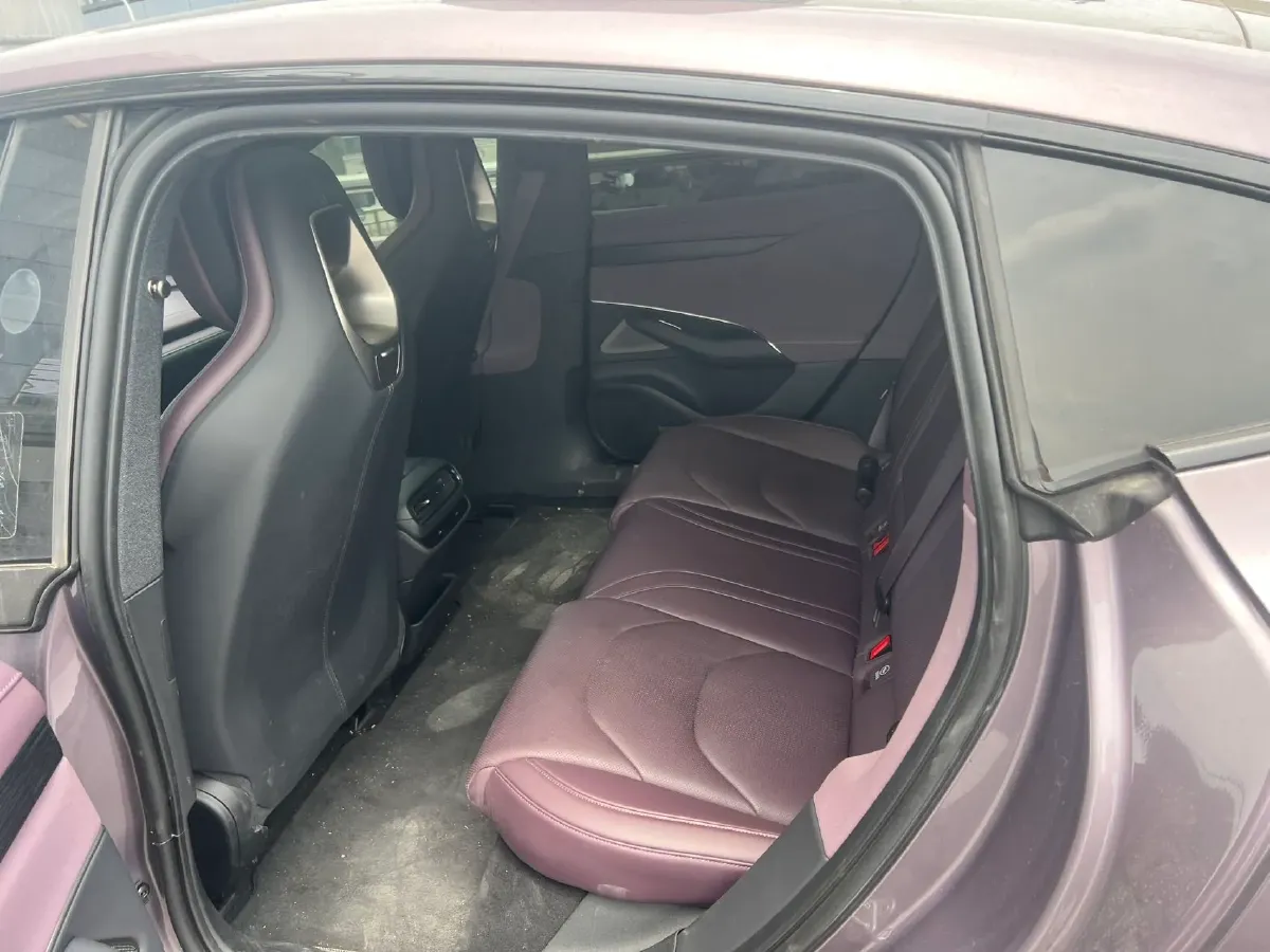 2024 MI SU7 BEV 73.6KWH,autocango,china used car exporter,china ev exporter,chinese used car exporter,chinese used ev exporter