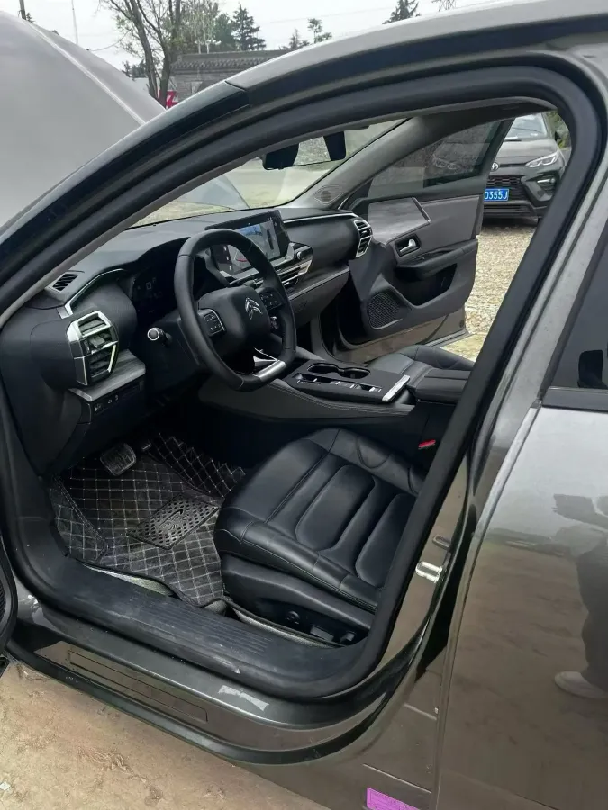 2021 Citroen C5 X 1.6T 175HP L4 8AT,autocango,china used car exporter,china ev exporter,chinese used car exporter,chinese used ev exporter