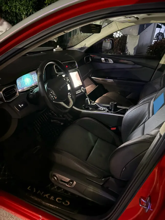 2019 LYNK&CO 01 2.0T 190HP L4 7DCT,autocango,china used car exporter,china ev exporter,chinese used car exporter,chinese used ev exporter