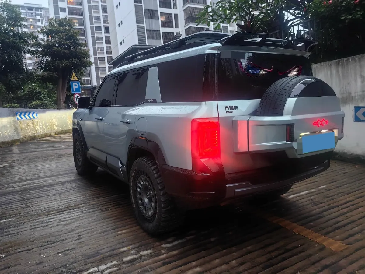 2025 FangChengBao Bao 8 2.0T 245HP L4 E-CVT PHEV 36.8KWH,autocango,china used car exporter,china ev exporter,chinese used car exporter,chinese used ev exporter
