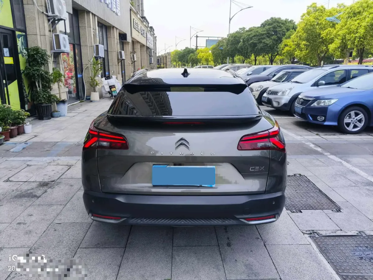 2022 Citroen C5 X 1.6T 175HP L4 8AT,autocango,china used car exporter,china ev exporter,chinese used car exporter,chinese used ev exporter