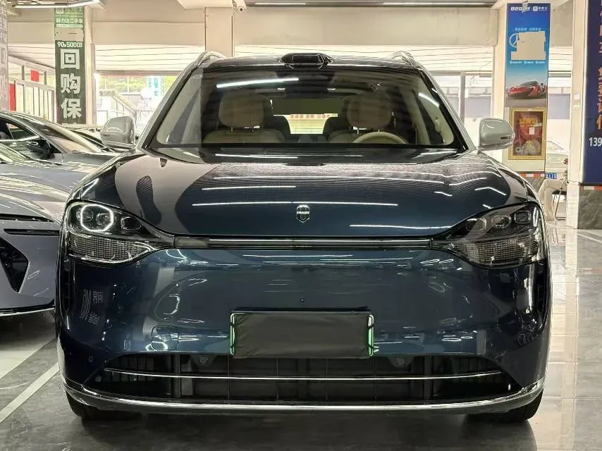 2025 AITO AITO M9 REEV 160HP REEV 52KWH,autocango,china used car exporter,china ev exporter,chinese used car exporter,chinese used ev exporter
