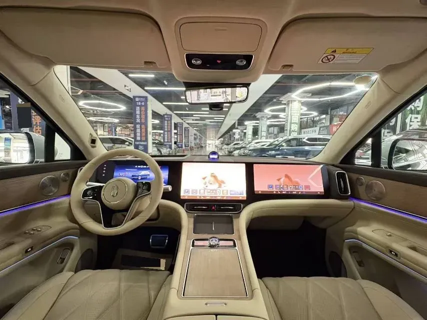 2025 AITO AITO M9 REEV 160HP REEV 52KWH,autocango,china used car exporter,china ev exporter,chinese used car exporter,chinese used ev exporter