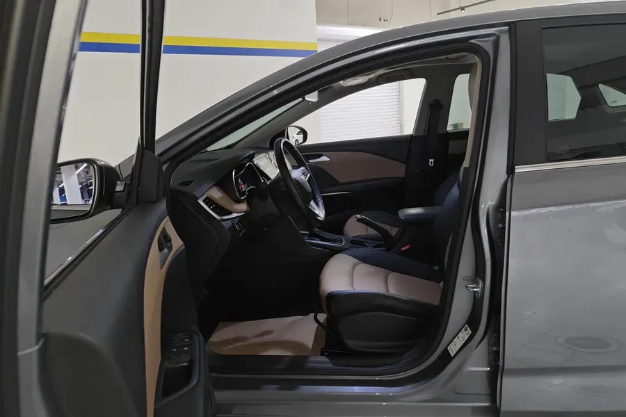 2022 Chevrolet Monza 1.5L 113HP L4 6AT,autocango,china used car exporter,china ev exporter,chinese used car exporter,chinese used ev exporter