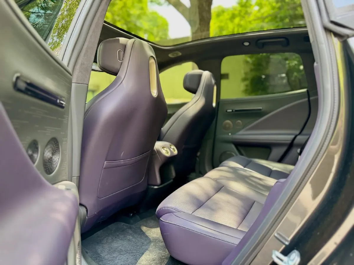 2026 Avatr 07 BEV,autocango,china used car exporter,china ev exporter,chinese used car exporter,chinese used ev exporter