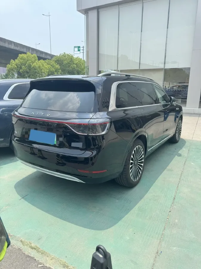 2024 AITO AITO M9 1.5T 152HP L4 REEV 42KWH,autocango,china used car exporter,china ev exporter,chinese used car exporter,chinese used ev exporter