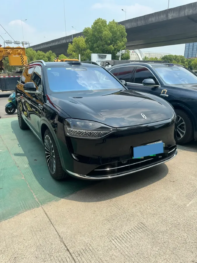 2024 AITO AITO M9 1.5T 152HP L4 REEV 42KWH,autocango,china used car exporter,china ev exporter,chinese used car exporter,chinese used ev exporter