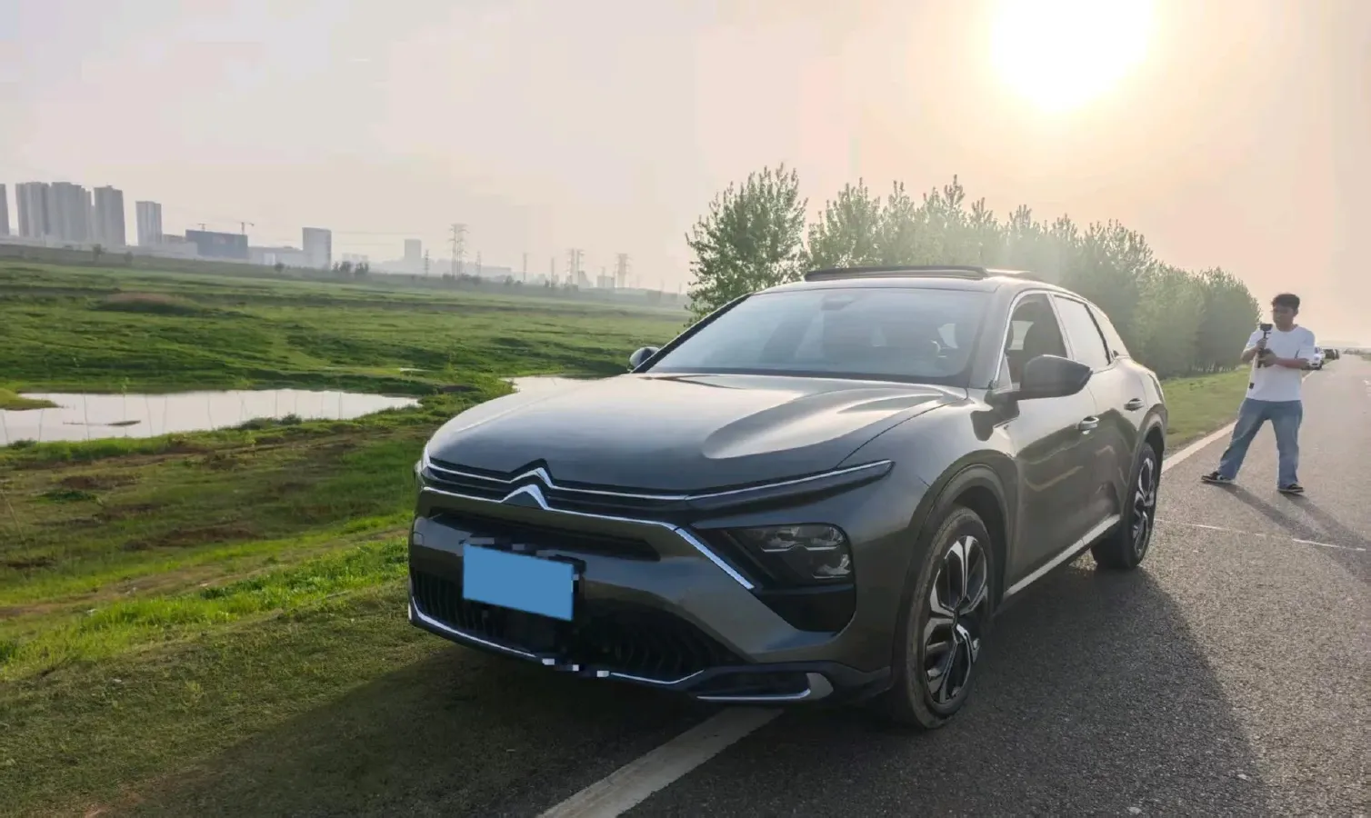 2021 Citroen C5 X 1.6T 175HP L4 8AT,autocango,china used car exporter,china ev exporter,chinese used car exporter,chinese used ev exporter