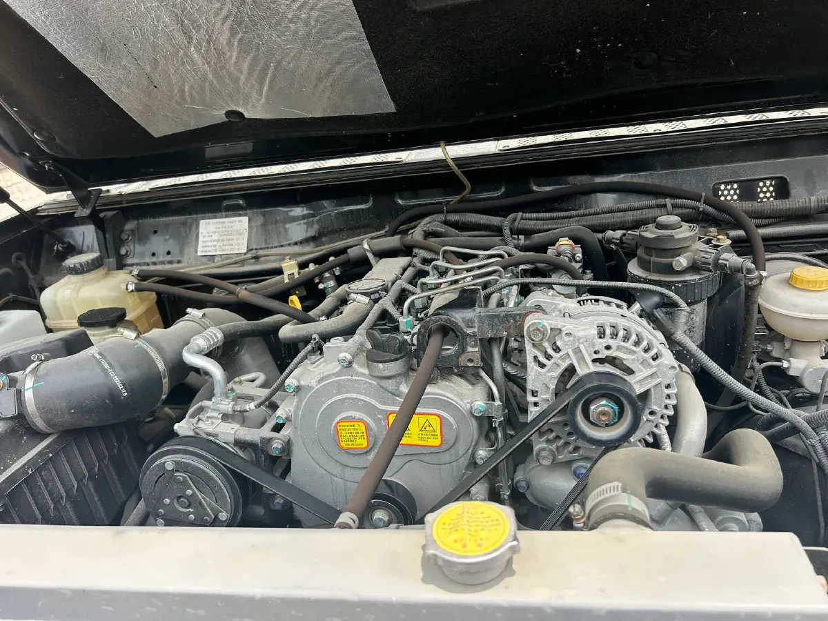 2022 BAW Warrior Pickup 2.4T 140HP L4 5MT,autocango,china used car exporter,china ev exporter,chinese used car exporter,chinese used ev exporter