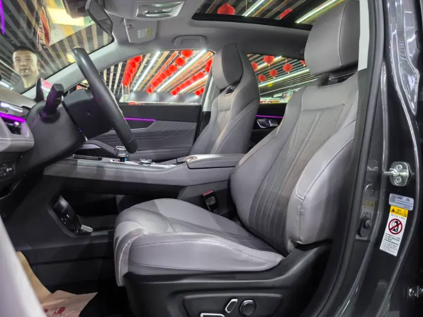 2023 ChangAn UNI-K iDD 1.5T 170HP L4 6TCT PHEV 28.39KWH,autocango,china used car exporter,china ev exporter,chinese used car exporter,chinese used ev exporter