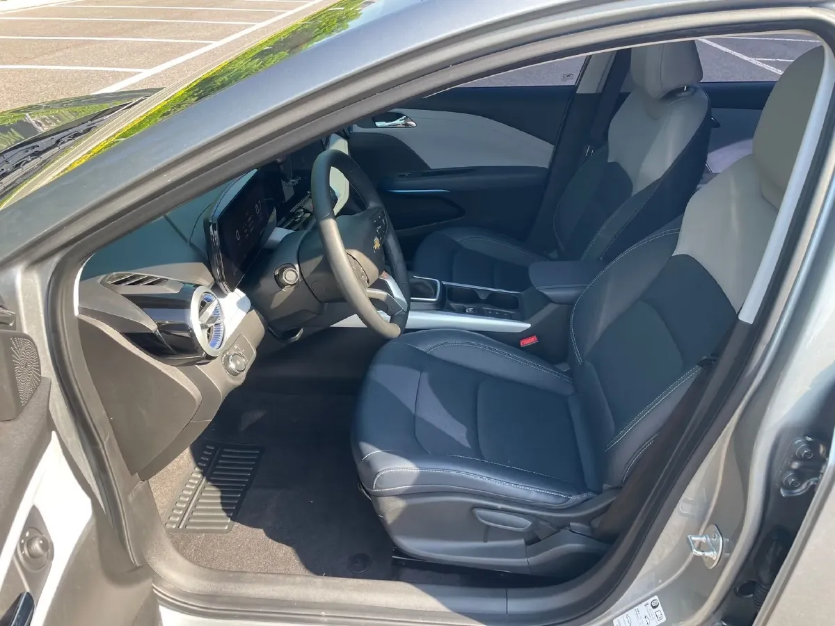 2023 Chevrolet Monza 1.5L 113HP L4 6DCT,autocango,china used car exporter,china ev exporter,chinese used car exporter,chinese used ev exporter