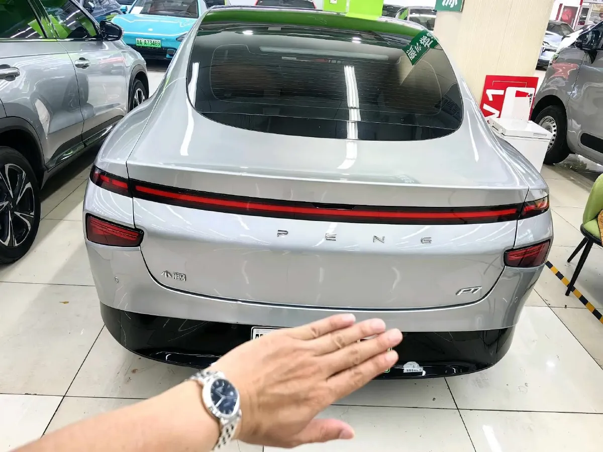 2020 Xpeng P7 BEV 70.8KWH,autocango,china used car exporter,china ev exporter,chinese used car exporter,chinese used ev exporter