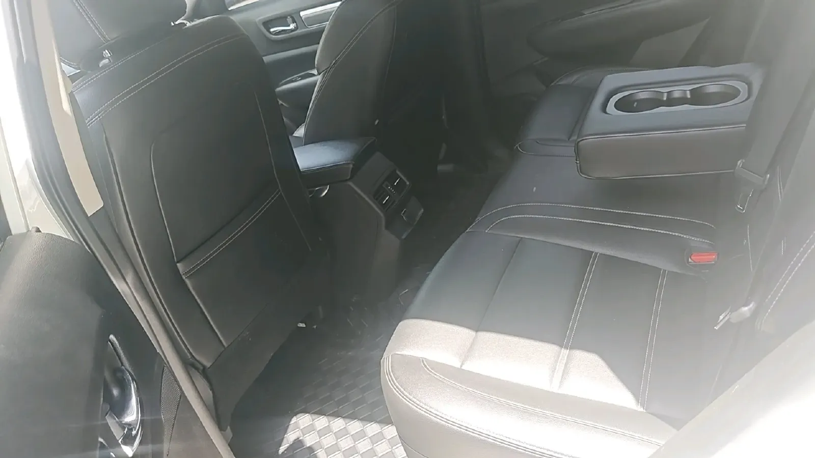 2018 Renault Koleos 2.0L 150HP L4 CVT,autocango,china used car exporter,china ev exporter,chinese used car exporter,chinese used ev exporter