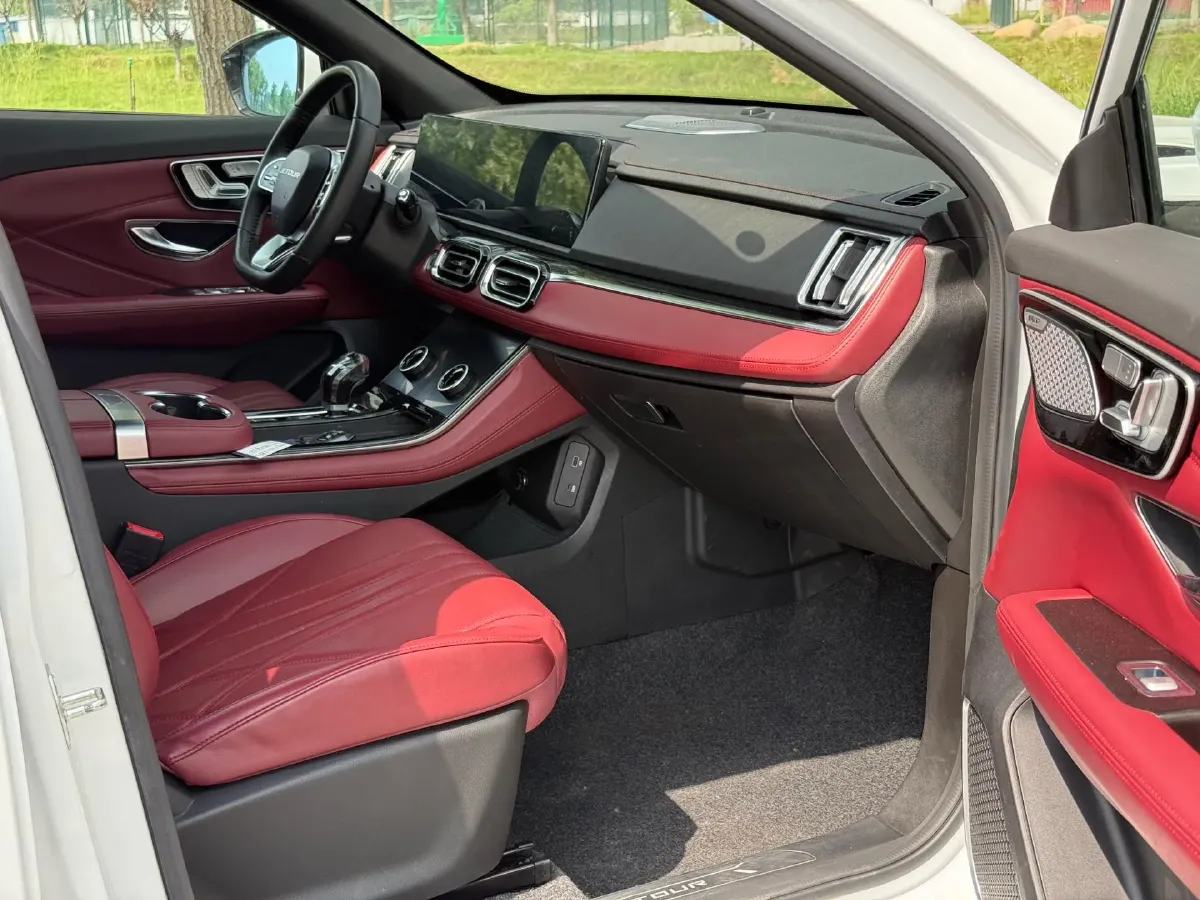 2025 Jetour X70 Plus 1.5T 184HP L4 7DCT,autocango,china used car exporter,china ev exporter,chinese used car exporter,chinese used ev exporter