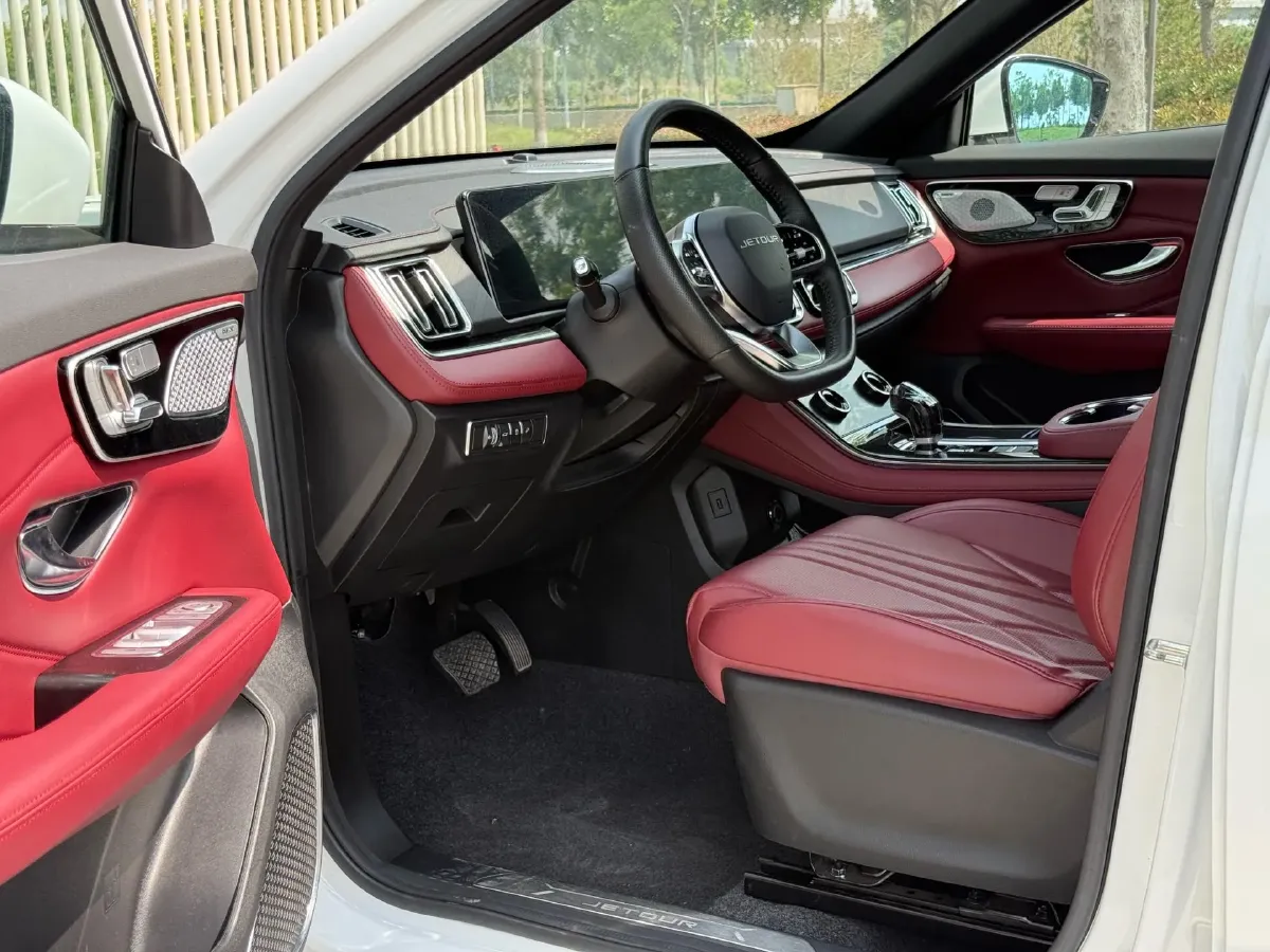 2025 Jetour X70 Plus 1.5T 184HP L4 7DCT,autocango,china used car exporter,china ev exporter,chinese used car exporter,chinese used ev exporter