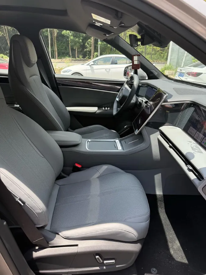 2025 Geely Galaxy L7 1.5L 112HP L4 1DHT PHEV 18.4KWH,autocango,china used car exporter,china ev exporter,chinese used car exporter,chinese used ev exporter