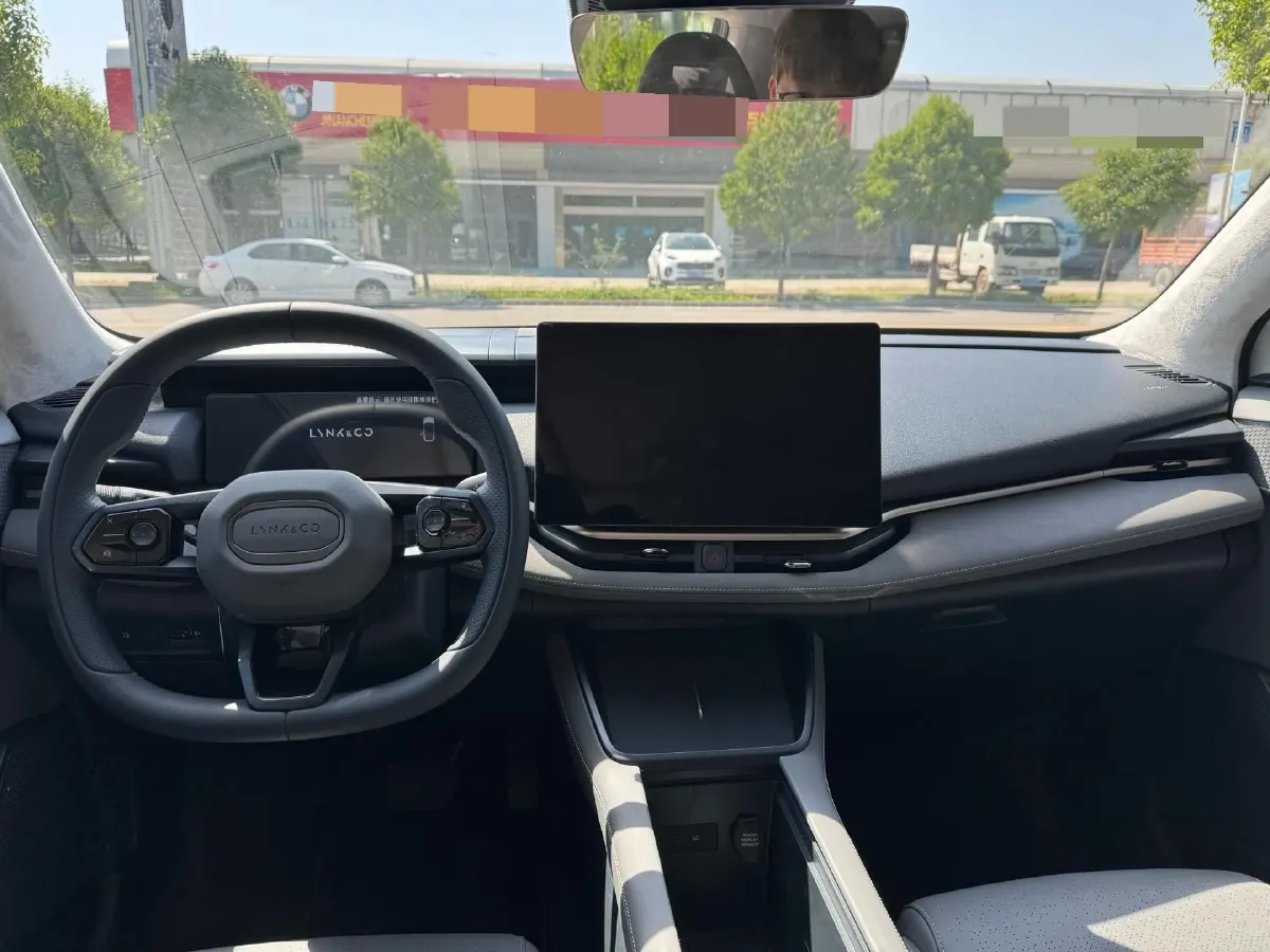 2024 LYNK&CO 06 EM-P 1.5L 120HP L4 3DHT PHEV 19.09KWH,autocango,china used car exporter,china ev exporter,chinese used car exporter,chinese used ev exporter
