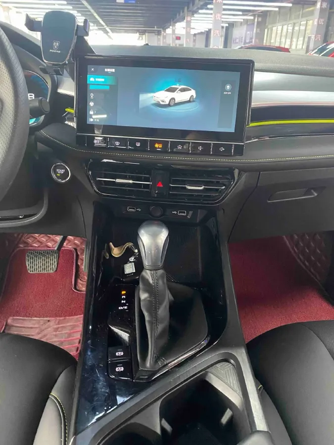 2021 Roewe i5 1.5L 120HP L4 CVT,autocango,china used car exporter,china ev exporter,chinese used car exporter,chinese used ev exporter