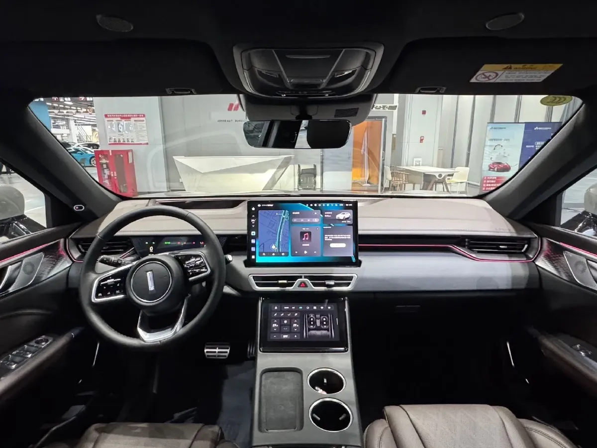 2024 WEY Mocha 1.5T 170HP L4 4DHT PHEV 35.04KWH,autocango,china used car exporter,china ev exporter,chinese used car exporter,chinese used ev exporter