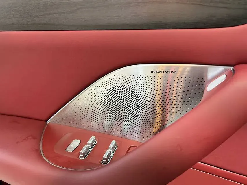 2026 Luxeed R7 REEV 156HP REEV,autocango,china used car exporter,china ev exporter,chinese used car exporter,chinese used ev exporter
