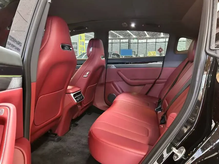 2026 Luxeed R7 REEV 156HP REEV,autocango,china used car exporter,china ev exporter,chinese used car exporter,chinese used ev exporter