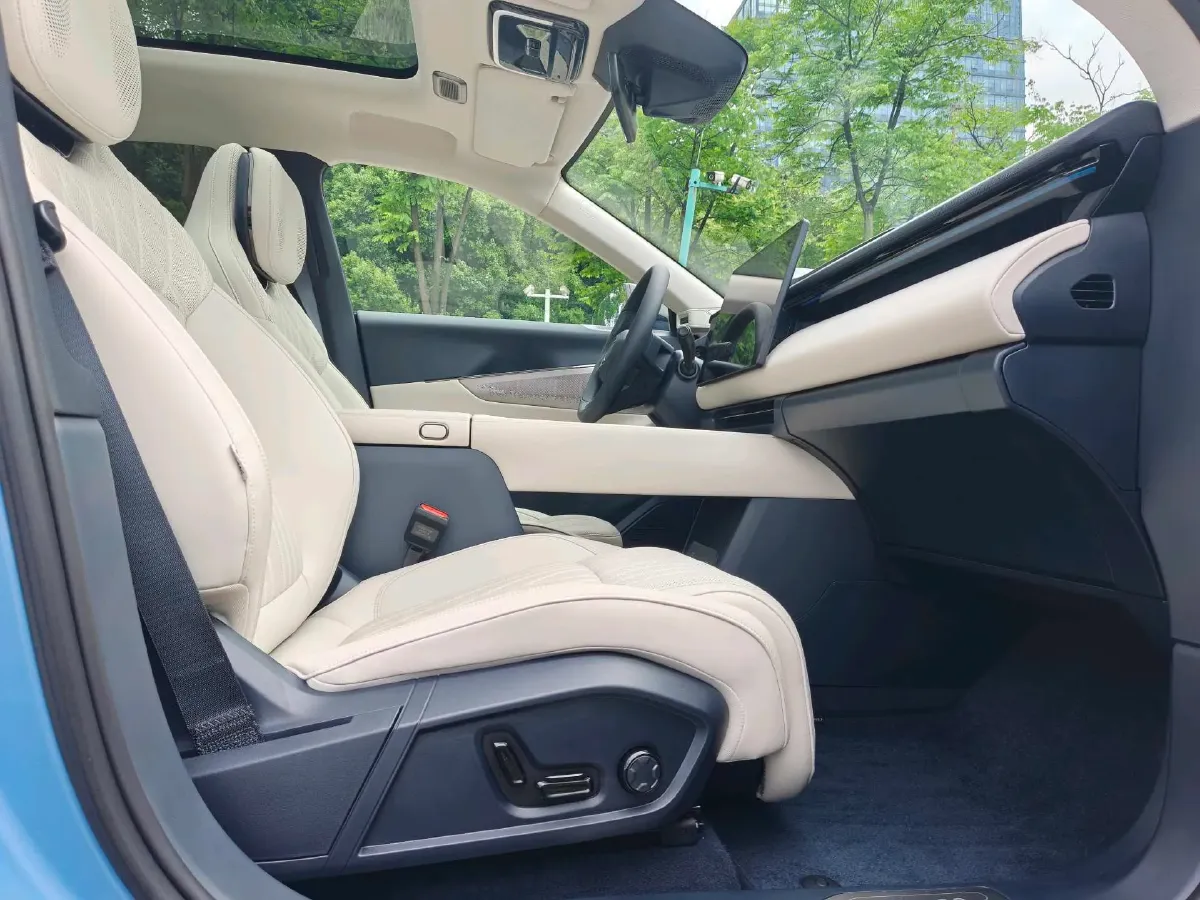 2026 LYNK&CO 08 EM-P 1.5T 163HP L4 3DHT PHEV,autocango,china used car exporter,china ev exporter,chinese used car exporter,chinese used ev exporter