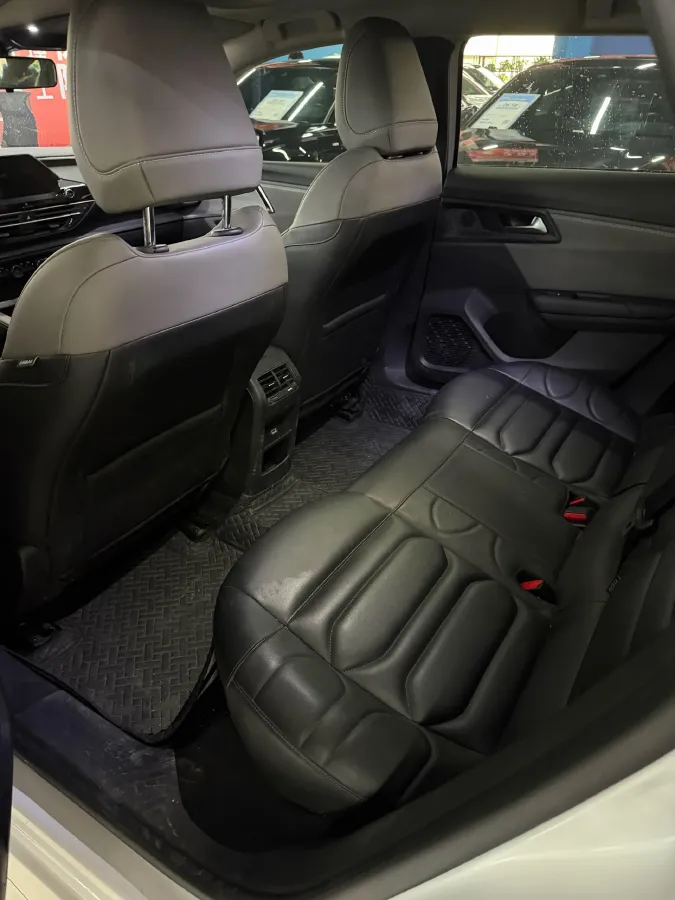 2024 Citroen C5 X 1.6T 175HP L4 8AT,autocango,china used car exporter,china ev exporter,chinese used car exporter,chinese used ev exporter