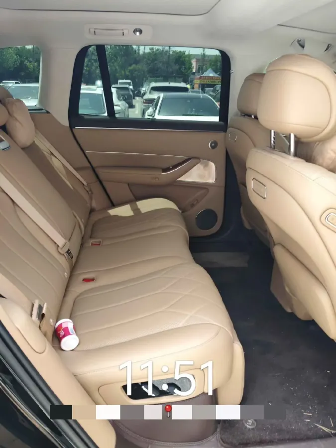 2025 AITO AITO M8 REEV 160HP REEV 53.4KWH,autocango,china used car exporter,china ev exporter,chinese used car exporter,chinese used ev exporter