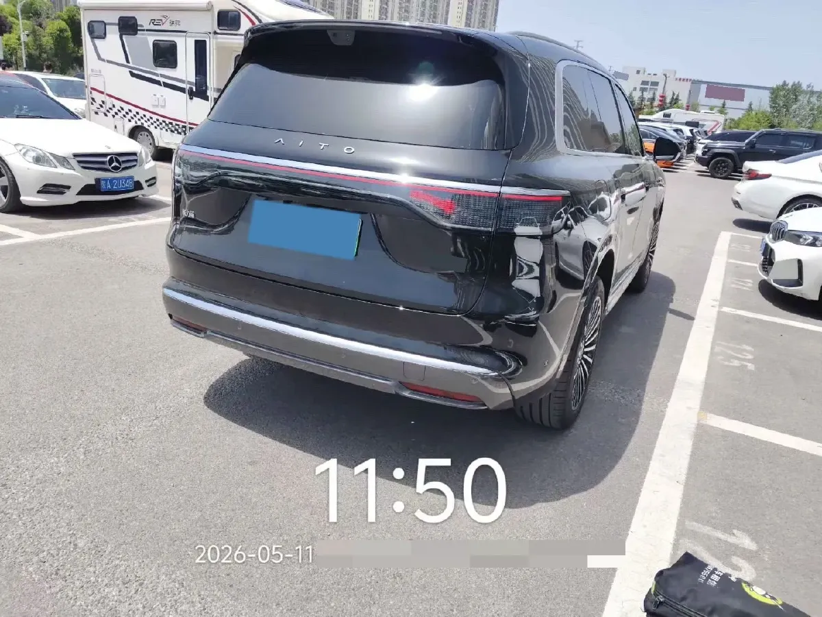 2025 AITO AITO M8 REEV 160HP REEV 53.4KWH,autocango,china used car exporter,china ev exporter,chinese used car exporter,chinese used ev exporter