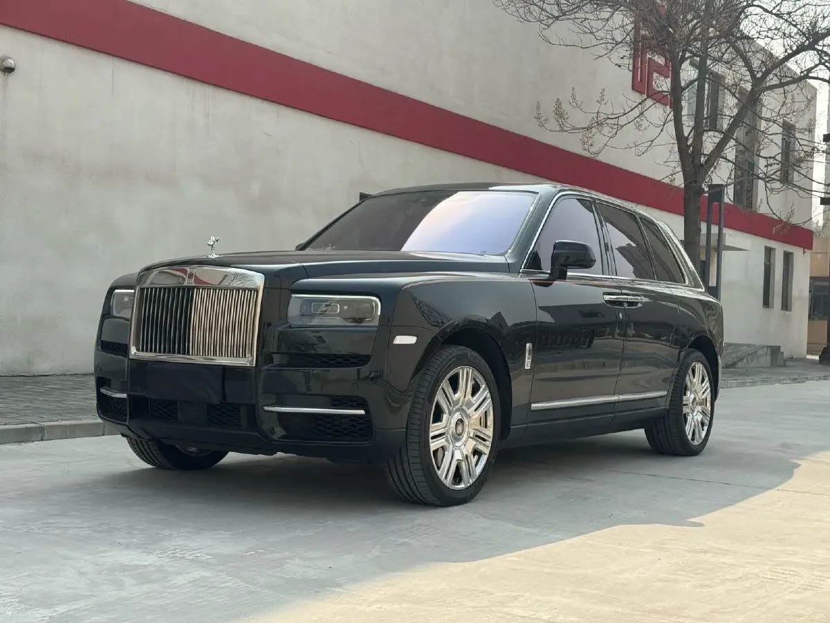 2018 Rolls-Royce Cullinan 6.7T 571HP V12 8AT,autocango,china used car exporter,china ev exporter,chinese used car exporter,chinese used ev exporter