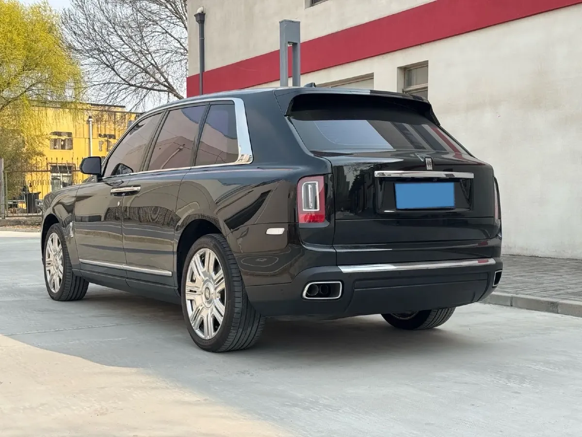 2018 Rolls-Royce Cullinan 6.7T 571HP V12 8AT,autocango,china used car exporter,china ev exporter,chinese used car exporter,chinese used ev exporter