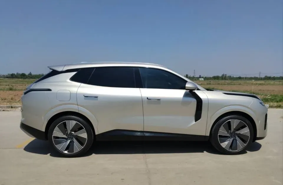 2023 LYNK&CO 08 EM-P 1.5T 163HP L4 3DHT PHEV 21.2KWH,autocango,china used car exporter,china ev exporter,chinese used car exporter,chinese used ev exporter