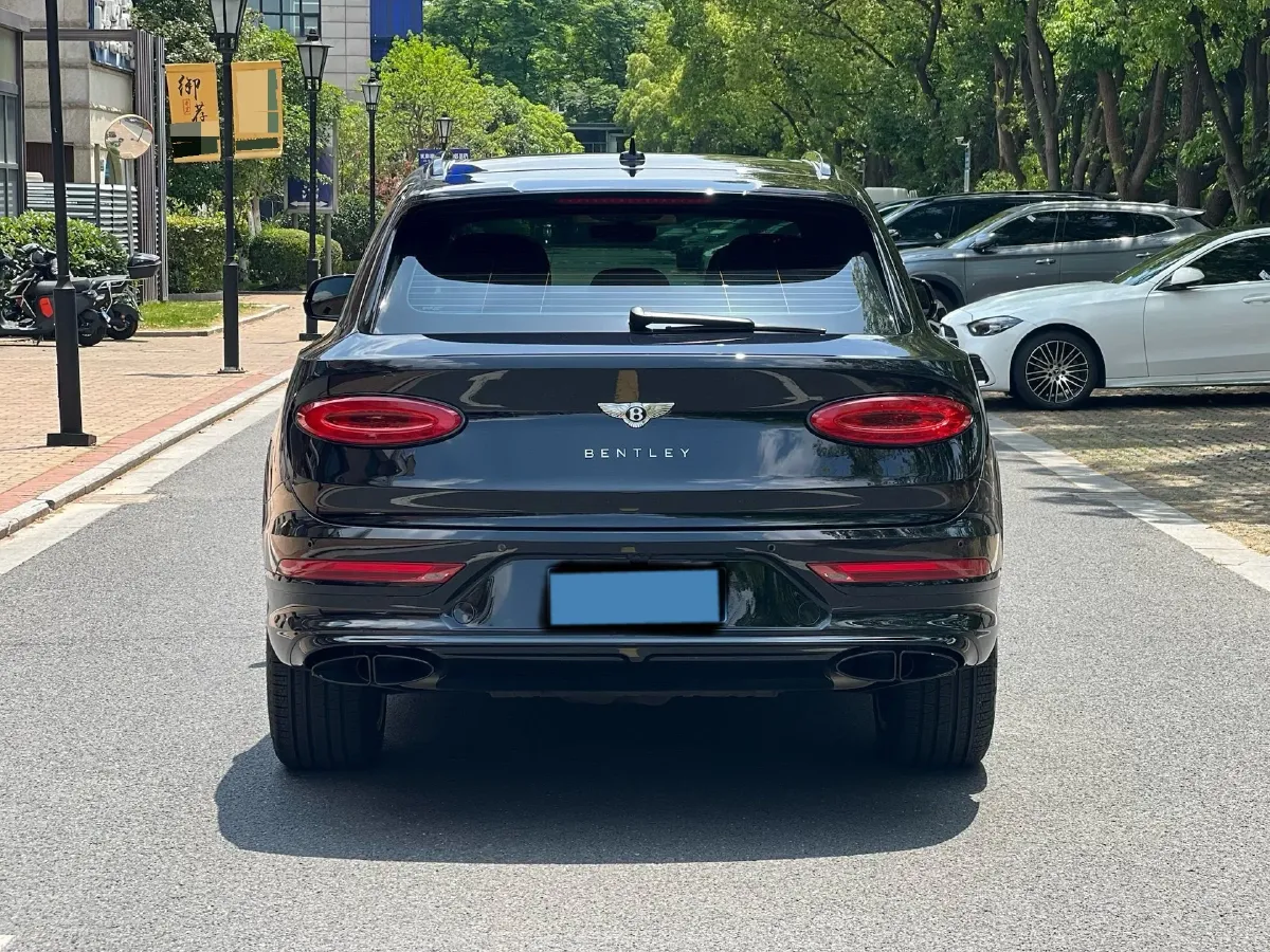2021 Bentley Bentayga 4.0T 550HP V8 8AT,autocango,china used car exporter,china ev exporter,chinese used car exporter,chinese used ev exporter