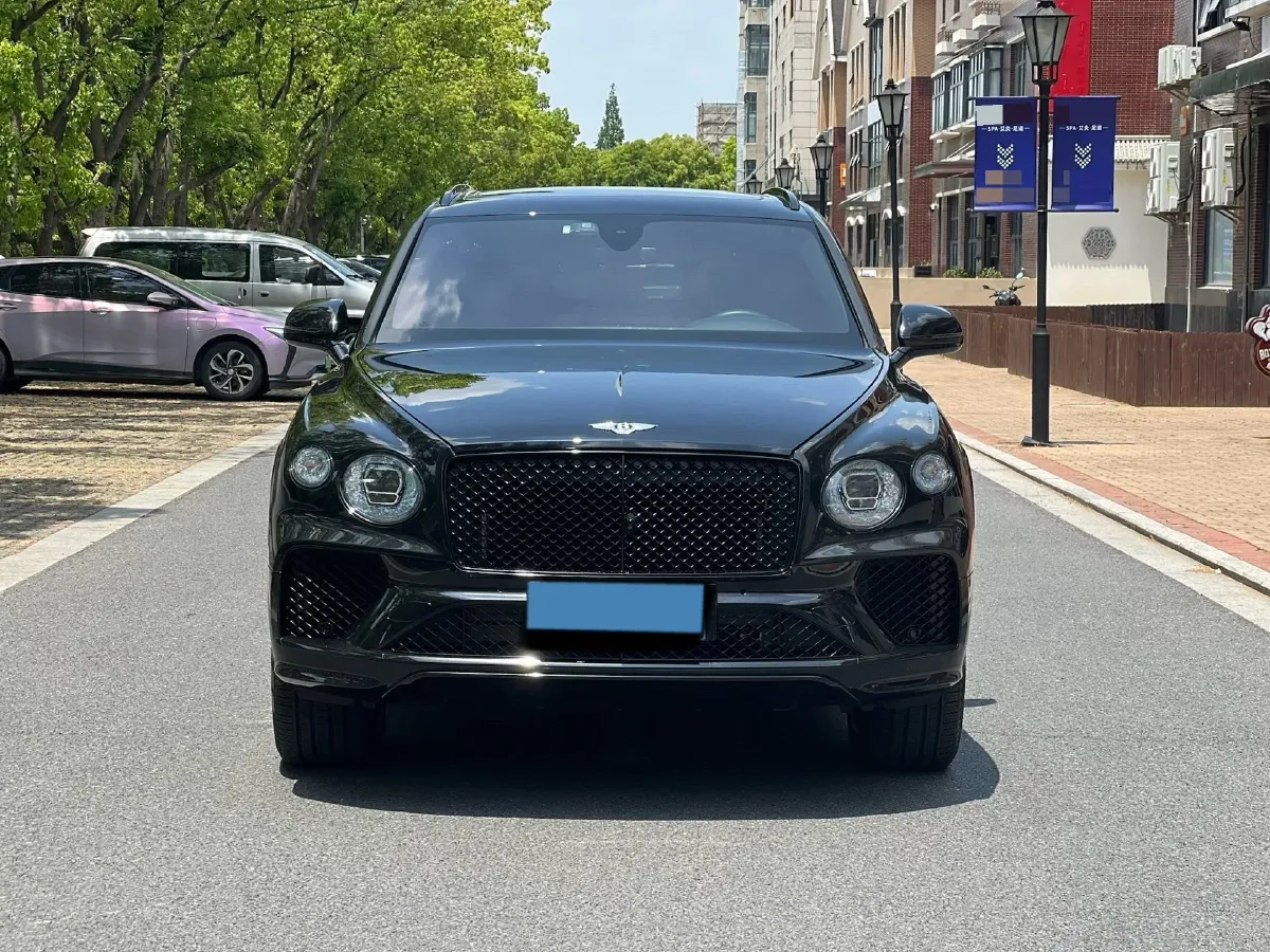 2021 Bentley Bentayga 4.0T 550HP V8 8AT,autocango,china used car exporter,china ev exporter,chinese used car exporter,chinese used ev exporter