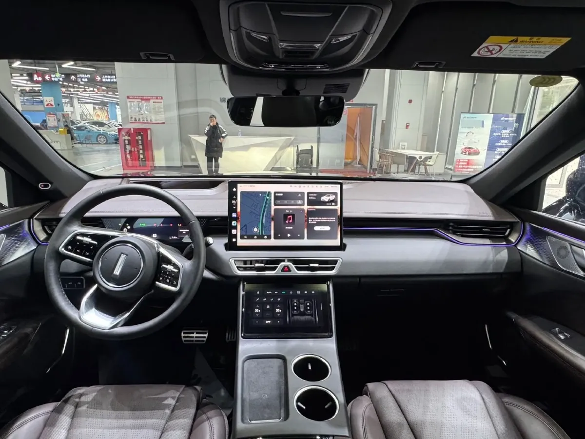 2024 WEY Mocha 1.5T 170HP L4 4DHT PHEV 35.04KWH,autocango,china used car exporter,china ev exporter,chinese used car exporter,chinese used ev exporter