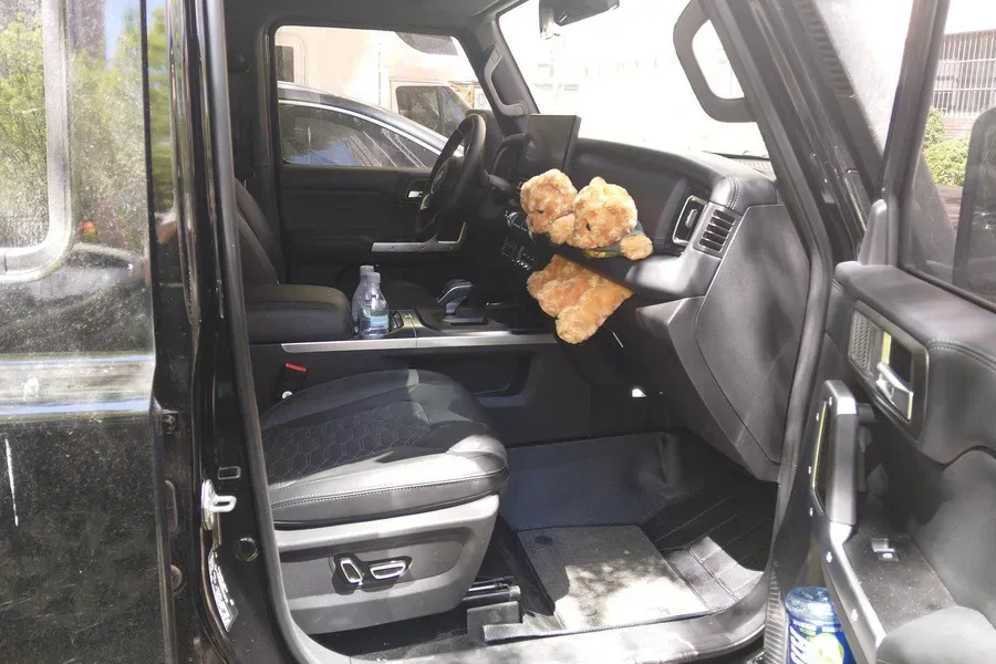 2025 212 212 T01 2.0T 252HP L4 8AT,autocango,china used car exporter,china ev exporter,chinese used car exporter,chinese used ev exporter
