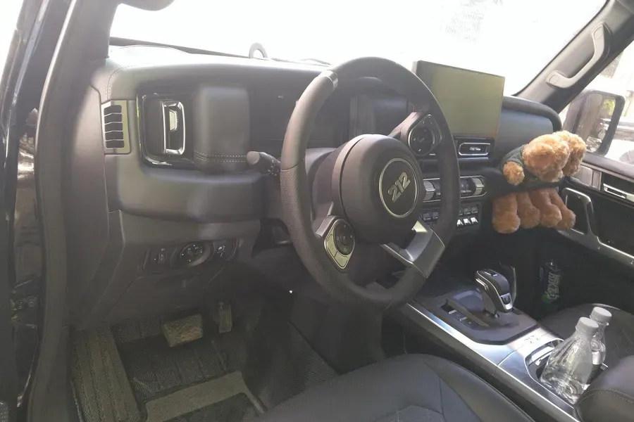 2025 212 212 T01 2.0T 252HP L4 8AT,autocango,china used car exporter,china ev exporter,chinese used car exporter,chinese used ev exporter