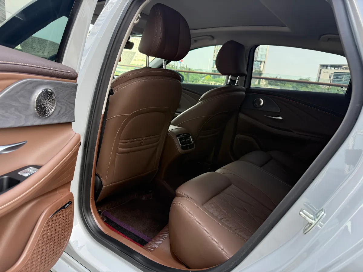 2023 Chery Arrizo 8 2.0T 254HP L4 7DCT,autocango,china used car exporter,china ev exporter,chinese used car exporter,chinese used ev exporter