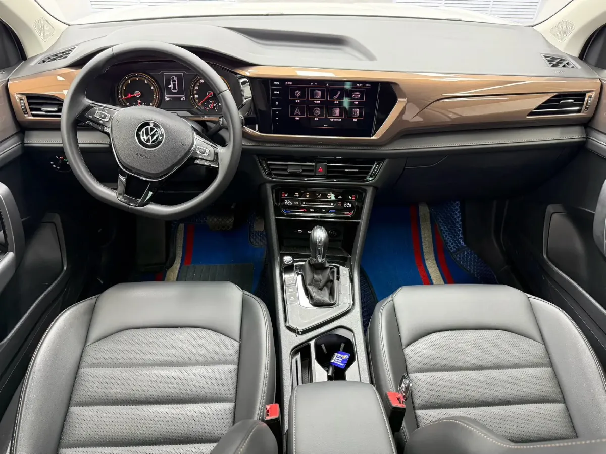 2021 Volkswagen Tharu 1.4T 150HP L4 7DCT,autocango,china used car exporter,china ev exporter,chinese used car exporter,chinese used ev exporter
