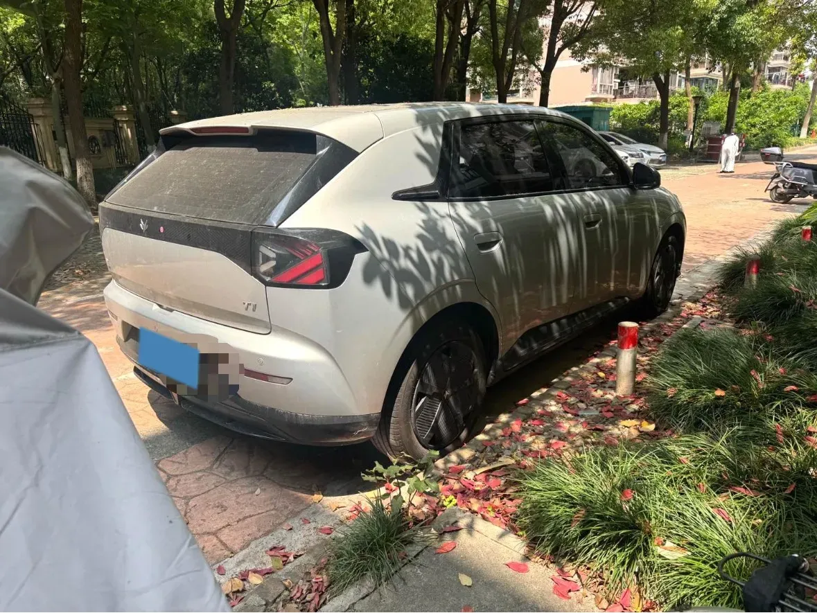 2025 ARCFOX T1 BEV,autocango,china used car exporter,china ev exporter,chinese used car exporter,chinese used ev exporter
