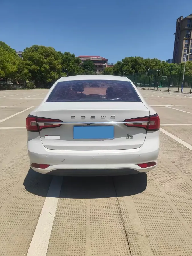 2019 Roewe i5 1.5L 120HP L4 5MT,autocango,china used car exporter,china ev exporter,chinese used car exporter,chinese used ev exporter