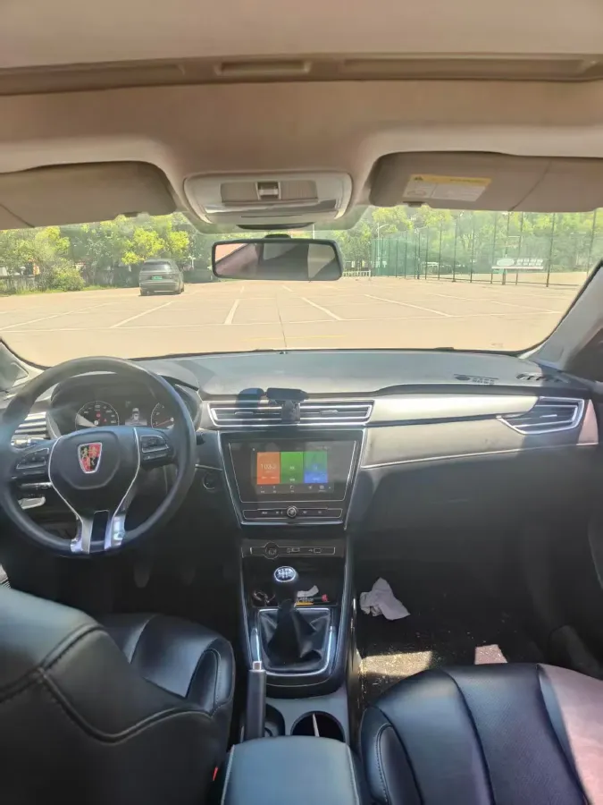 2019 Roewe i5 1.5L 120HP L4 5MT,autocango,china used car exporter,china ev exporter,chinese used car exporter,chinese used ev exporter