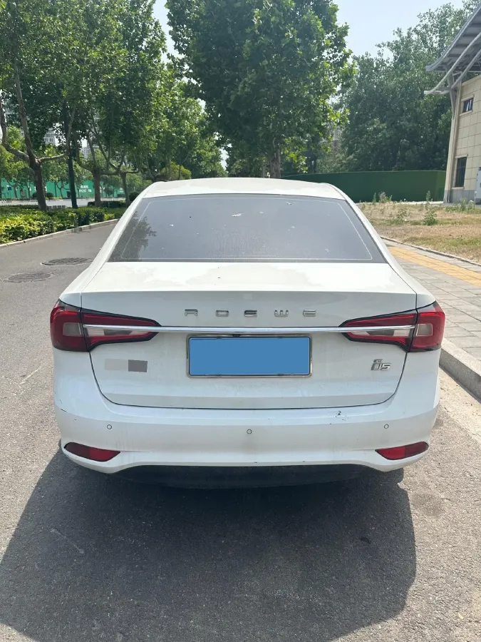 2019 Roewe i5 1.5L 120HP L4 CVT,autocango,china used car exporter,china ev exporter,chinese used car exporter,chinese used ev exporter