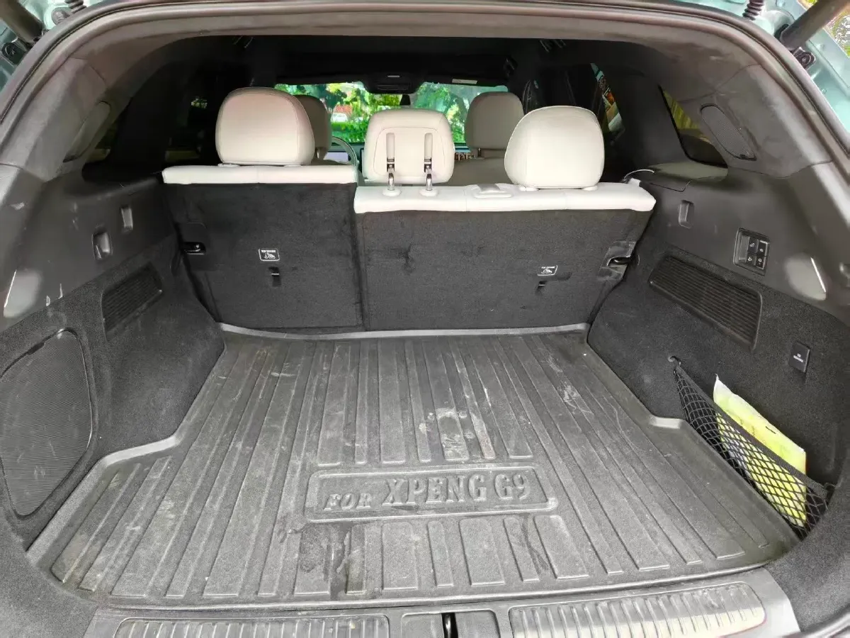2025 Xpeng G9 BEV 93.1KWH,autocango,china used car exporter,china ev exporter,chinese used car exporter,chinese used ev exporter