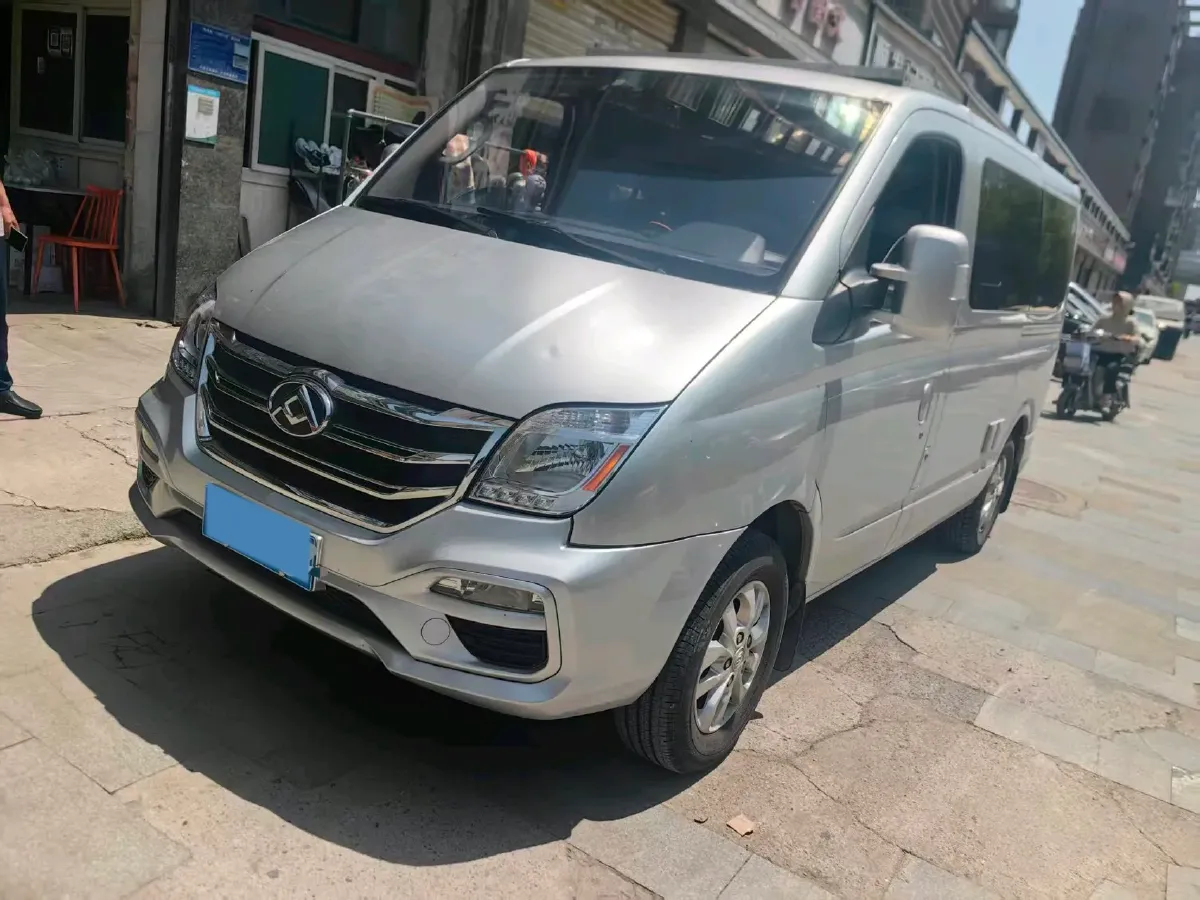 2021 MAXUS XinTu V80 2.0T 139HP L4 6MT,autocango,china used car exporter,china ev exporter,chinese used car exporter,chinese used ev exporter