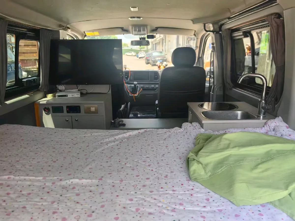 2021 MAXUS XinTu V80 2.0T 139HP L4 6MT,autocango,china used car exporter,china ev exporter,chinese used car exporter,chinese used ev exporter
