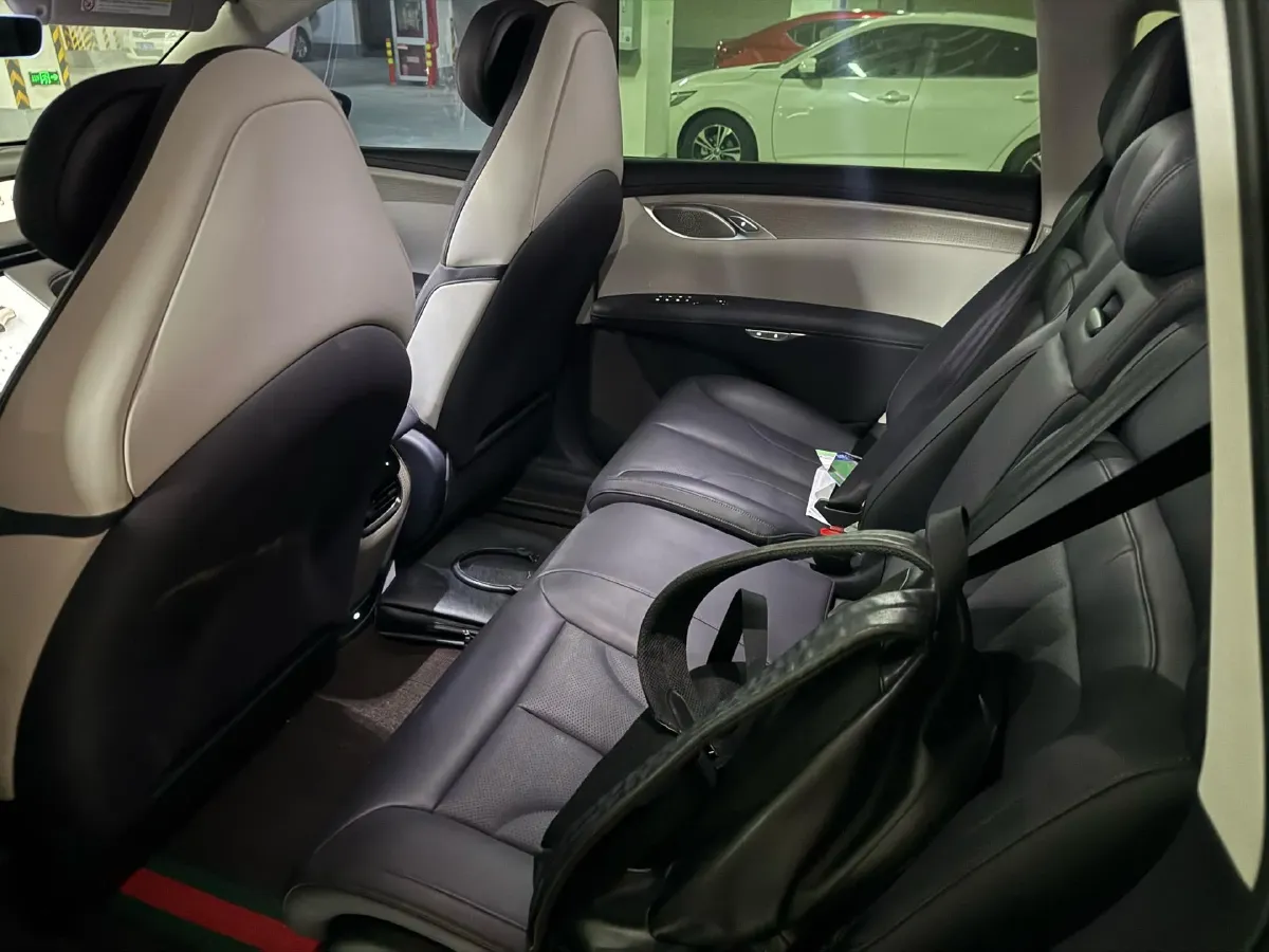 2023 IM LS7 BEV 90KWH,autocango,china used car exporter,china ev exporter,chinese used car exporter,chinese used ev exporter