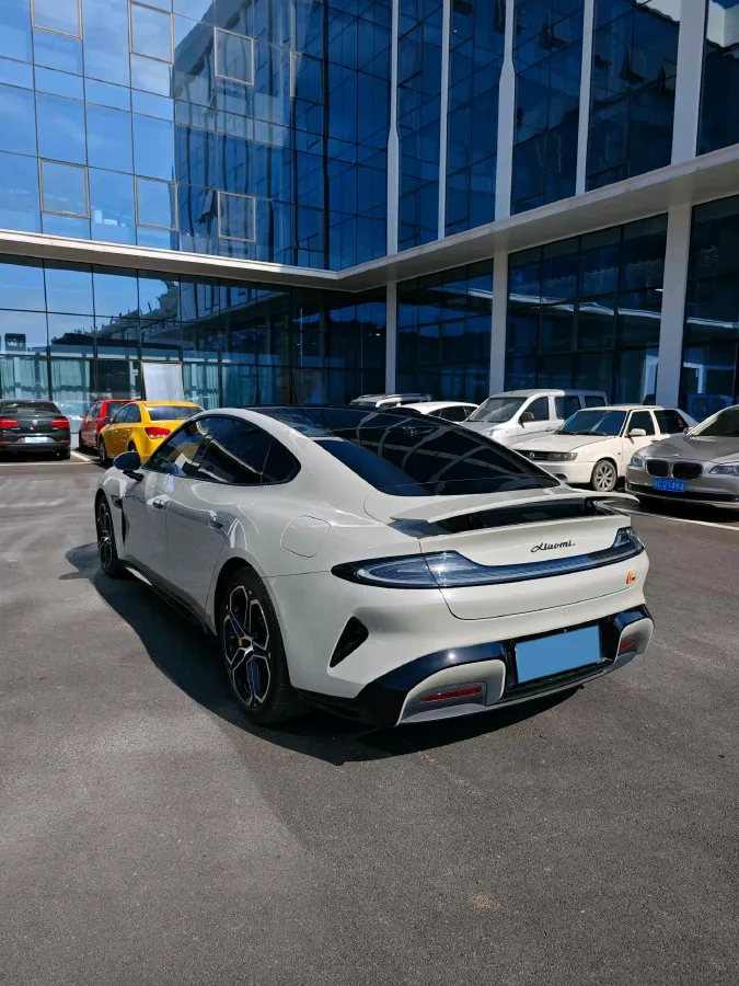 2024 MI SU7 BEV 101KWH,autocango,china used car exporter,china ev exporter,chinese used car exporter,chinese used ev exporter