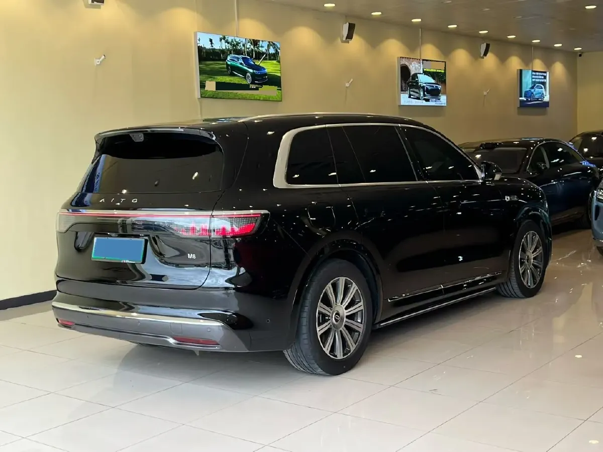 2025 AITO AITO M8 REEV 160HP REEV 53.4KWH,autocango,china used car exporter,china ev exporter,chinese used car exporter,chinese used ev exporter