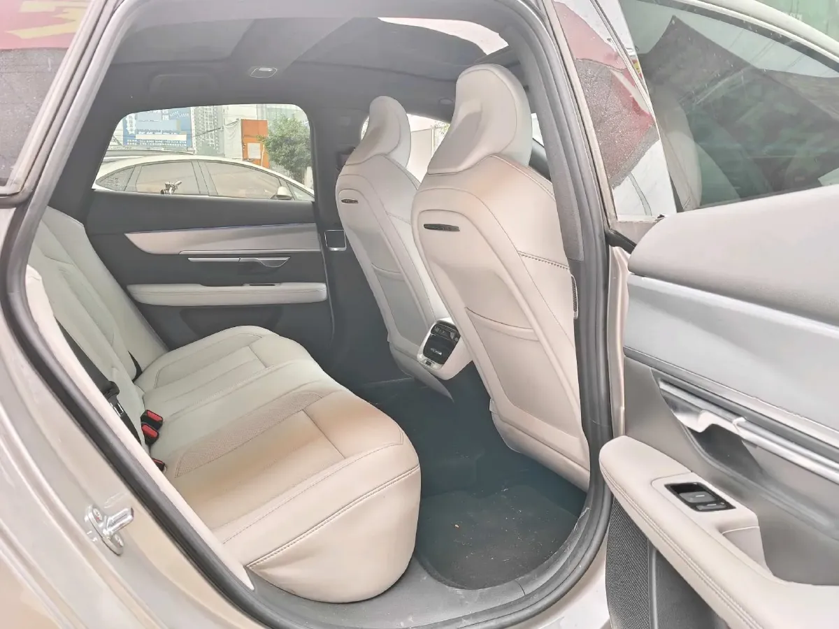 2023 Xpeng P7 BEV 86.2KWH,autocango,china used car exporter,china ev exporter,chinese used car exporter,chinese used ev exporter